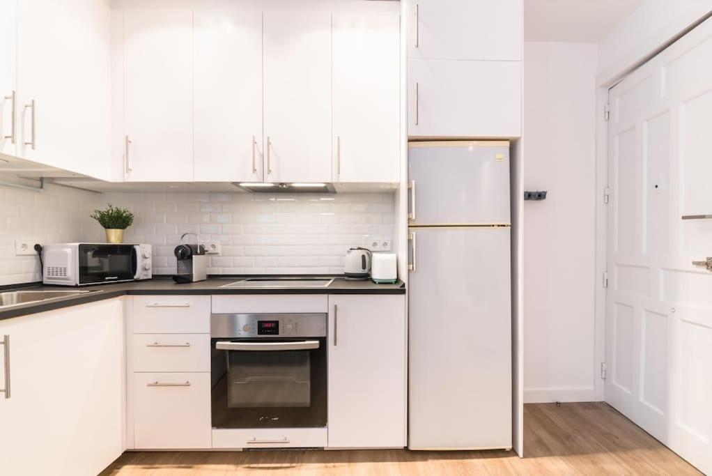 Amazing Apartment! Quiet And Bright, Madrid. Εξωτερικό φωτογραφία